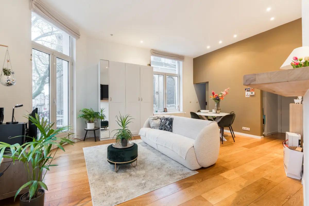 Appartement te  koop in Elsene 1050 345000.00€ 1 slaapkamers 57.00m² - Zoekertje 674972