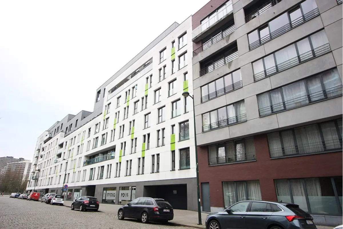Appartement te  koop in Brussel 1000 175000.00€ 1 slaapkamers 40.00m² - Zoekertje 675059