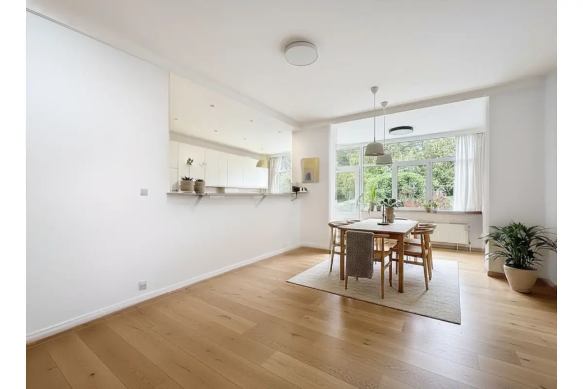 Huis te  koop in Anderlecht 1070 639000.00€ 6 slaapkamers 385.00m² - Zoekertje 675491