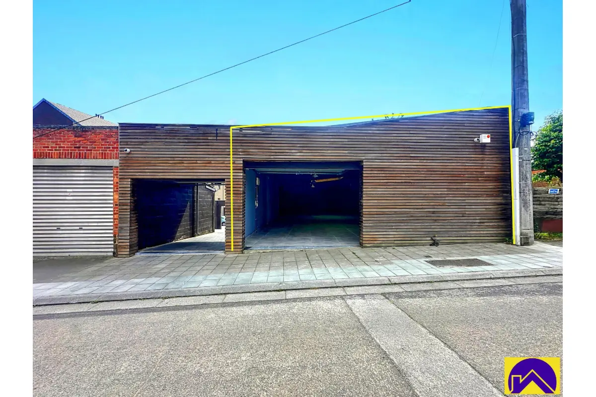 Parking & garage te  huur in Jumet 6040 925.00€  slaapkamers m² - Zoekertje 675229