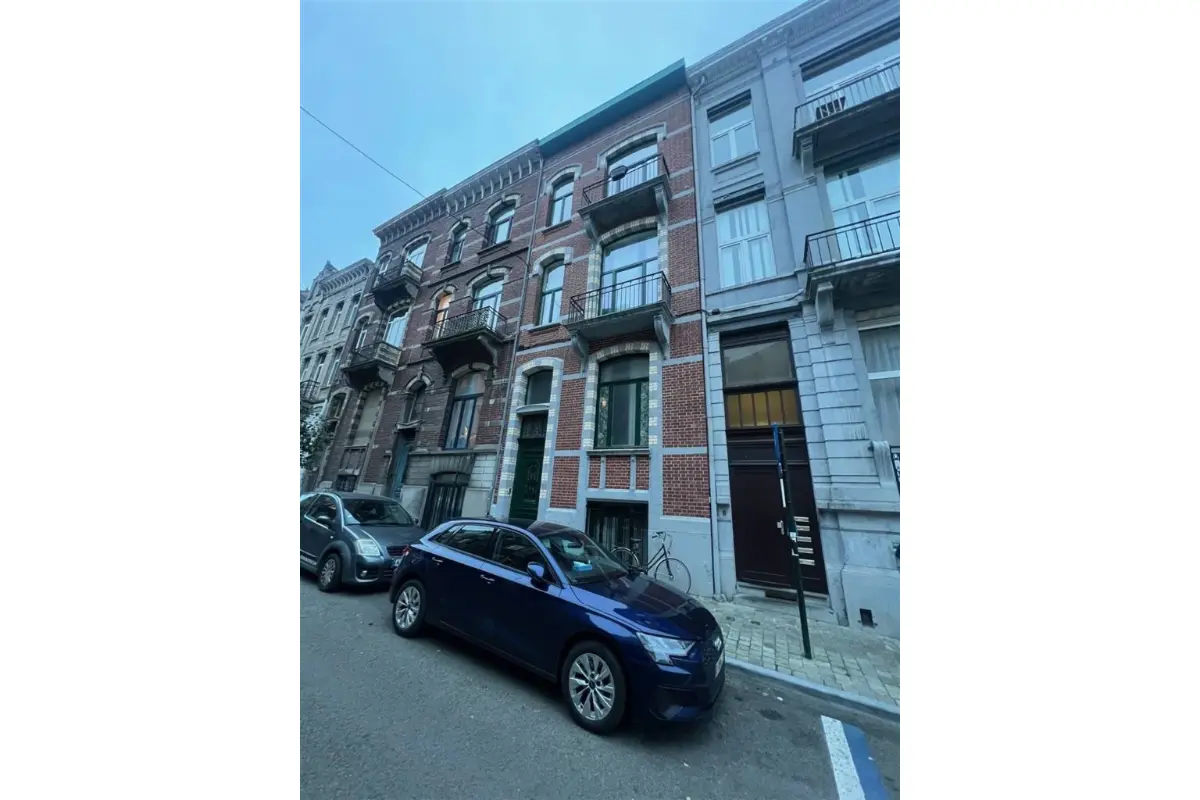 Appartement à vendre à Bruxelles 1000 260000.00€ 1 chambres 60.00m² - annonce 675827