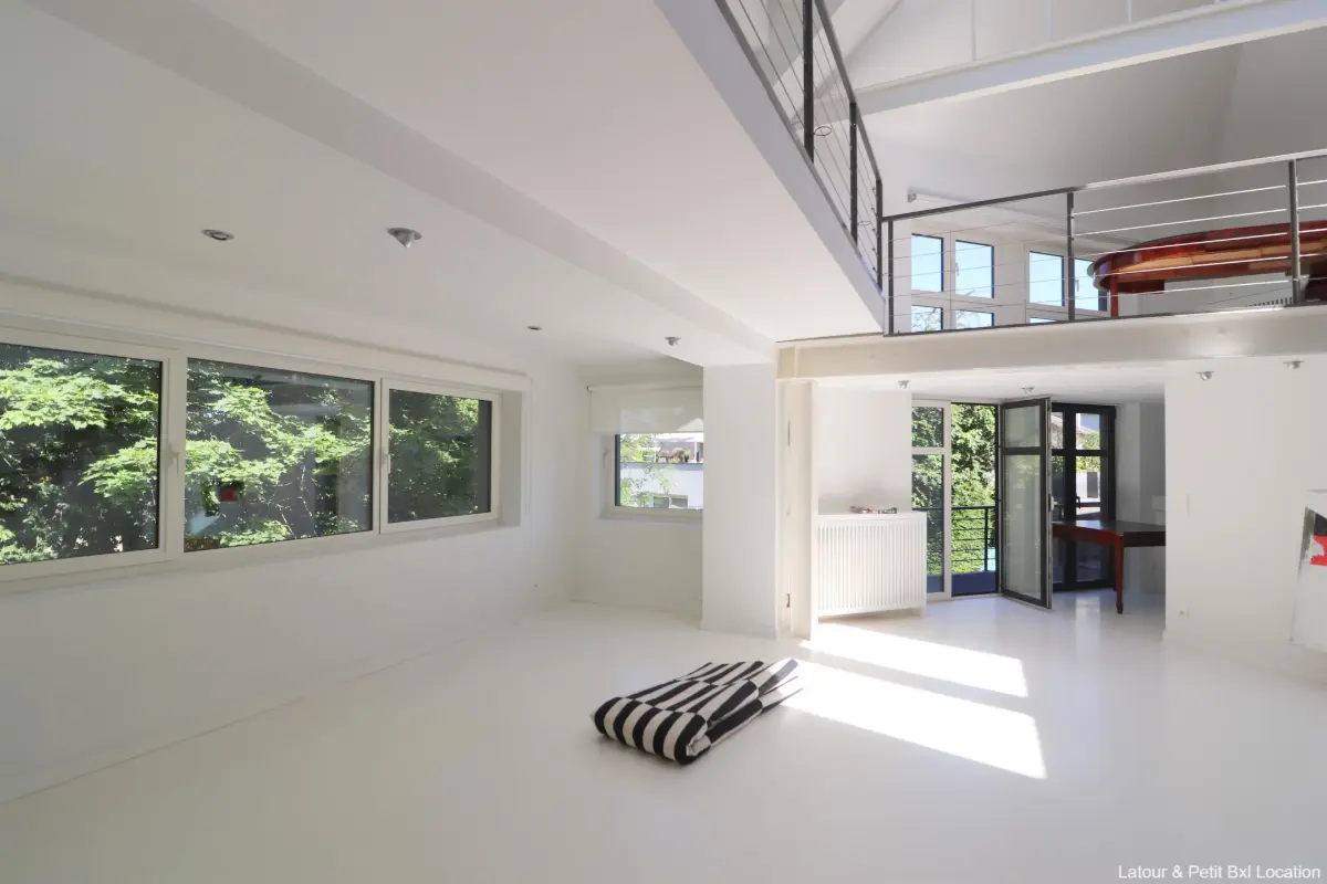 Huis te  huur in Ukkel 1180 3500.00€ 3 slaapkamers 290.00m² - Zoekertje 676180