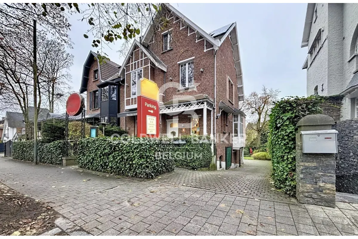 Handelszaak te  koop in Ukkel 1180 1250000.00€  slaapkamers 416.00m² - Zoekertje 675877