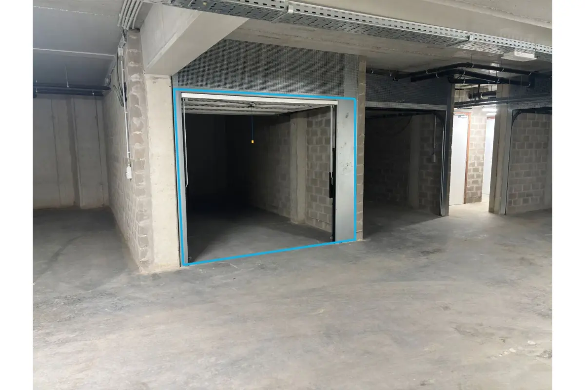 Parking / garage à louer à Opwijk 1745 125.00€  chambres m² - annonce 676211