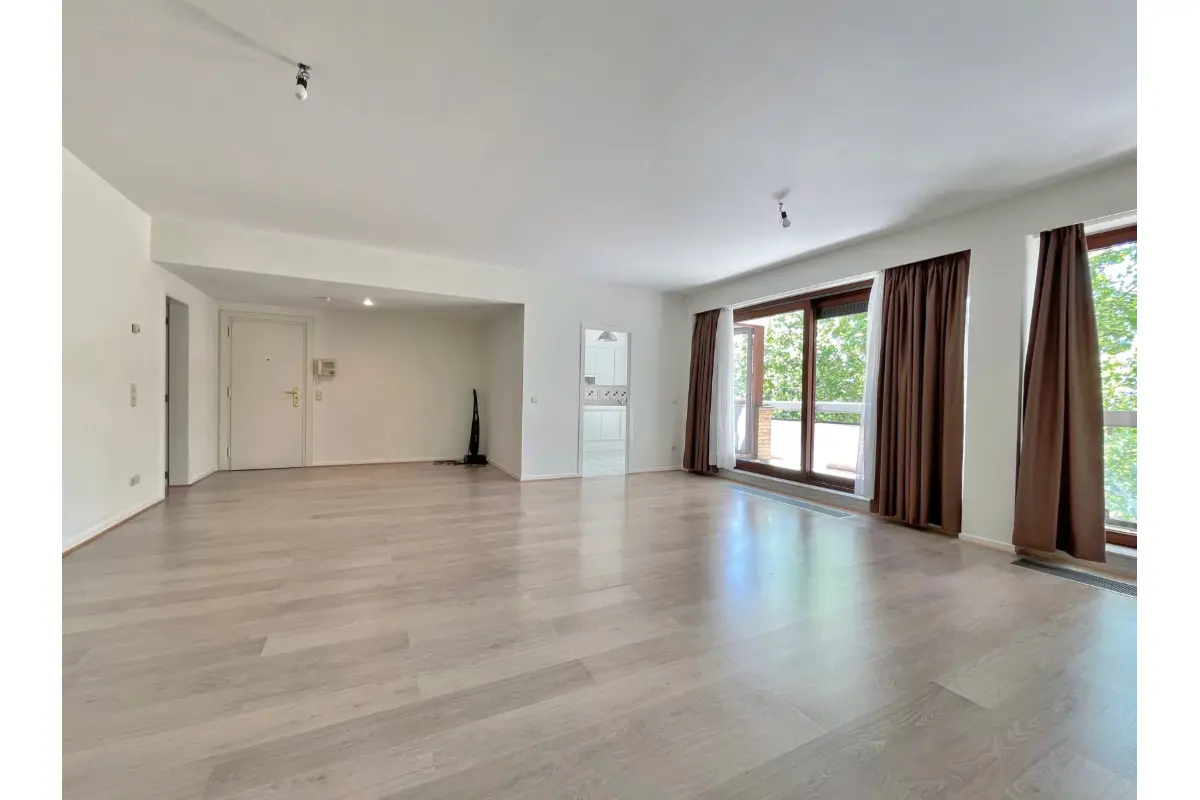 Appartement à louer à Woluwe-Saint-Pierre 1150 1950.00€ 3 chambres 121.00m² - annonce 676212