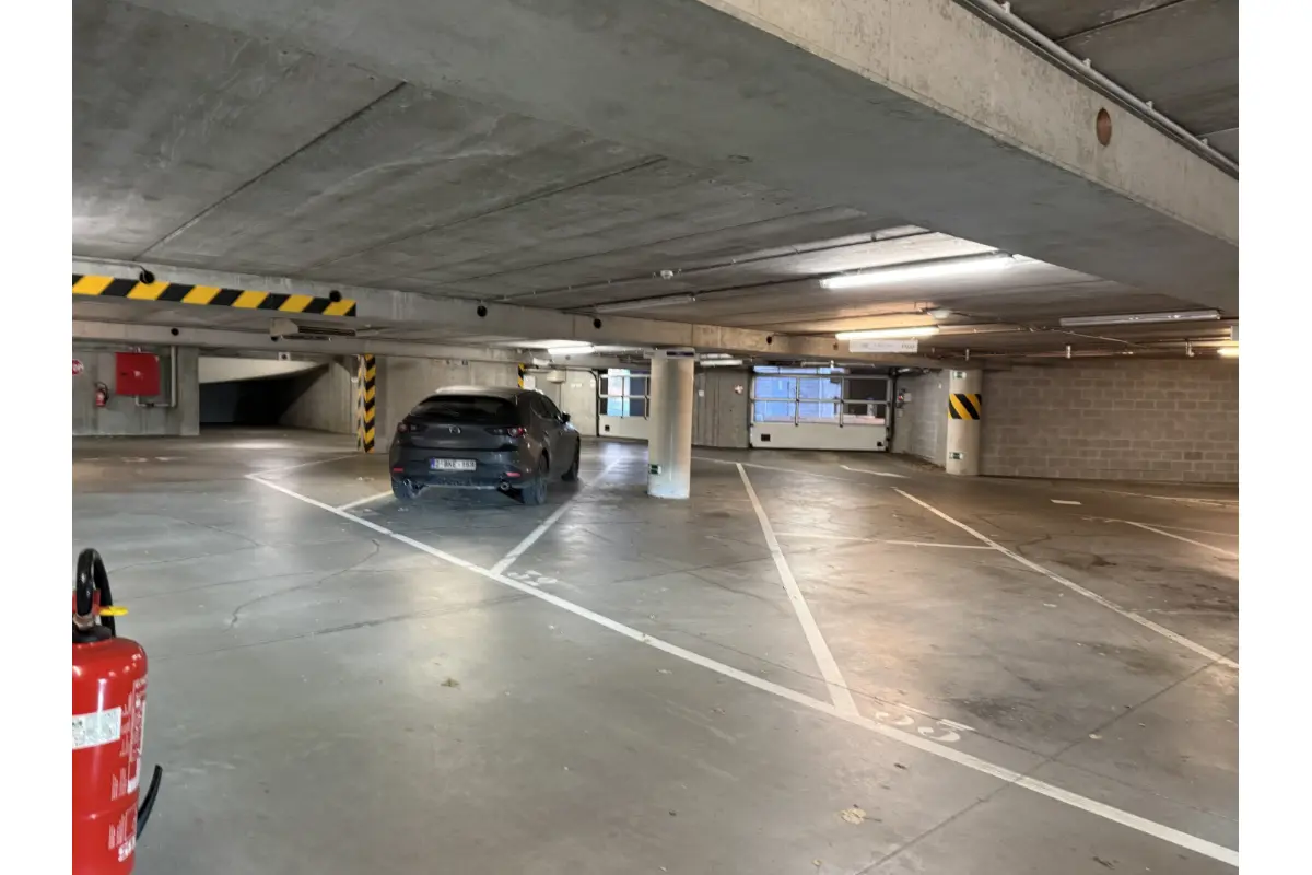 Parking à vendre à Louvain-la-Neuve 1348 17500.00€  chambres m² - annonce 676573