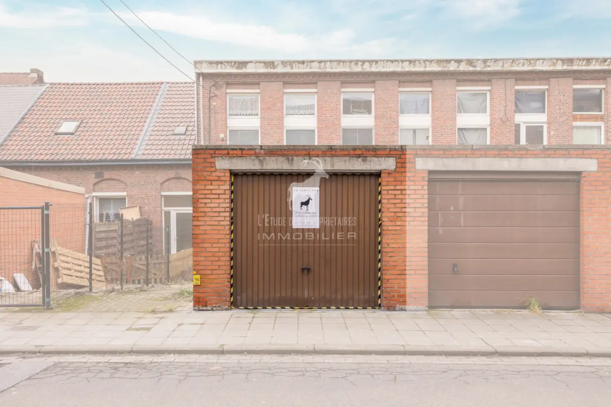 Box à vendre à Charleroi 6000 10999.00€  chambres m² - annonce 676332