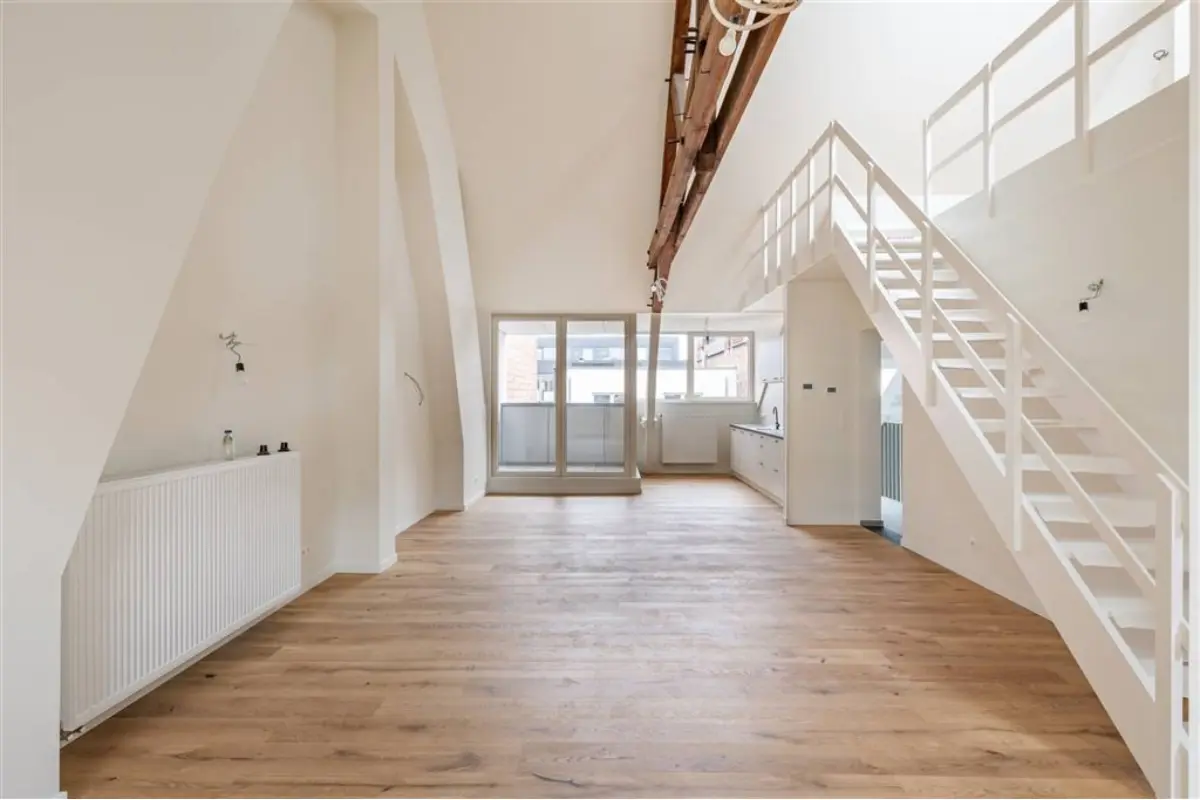 Penthouse à louer à Bruxelles 1000 1250.00€ 1 chambres 110.00m² - annonce 678304