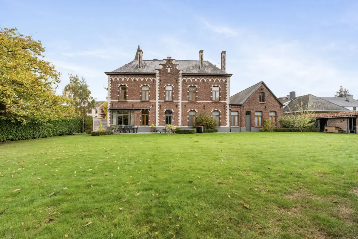 Maison de maître à vendre à Ellezelles 7890 745000.00€ 6 chambres 550.00m² - annonce 677497