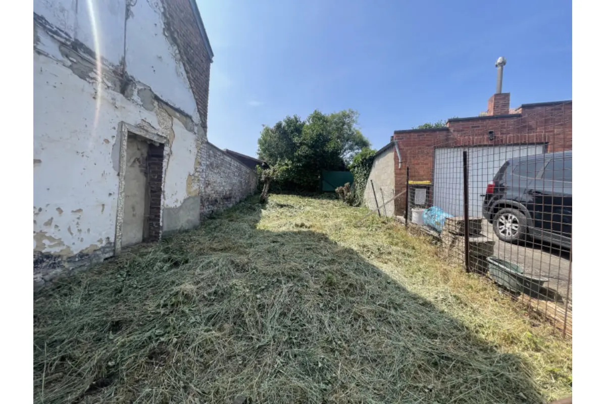 Bouwgrond te  koop in Zinnik 7060 59500.00€  slaapkamers m² - Zoekertje 677359