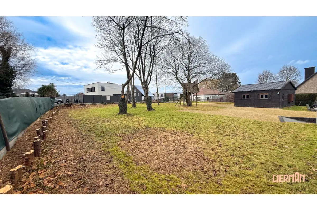 Bouwgrond te  koop in Zottegem 9620 129000.00€  slaapkamers m² - Zoekertje 677377