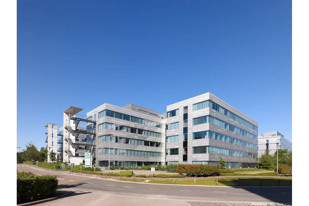 Handelszaak te  huur in Diegem 1831 14898.00€  slaapkamers 1277.00m² - Zoekertje 676813