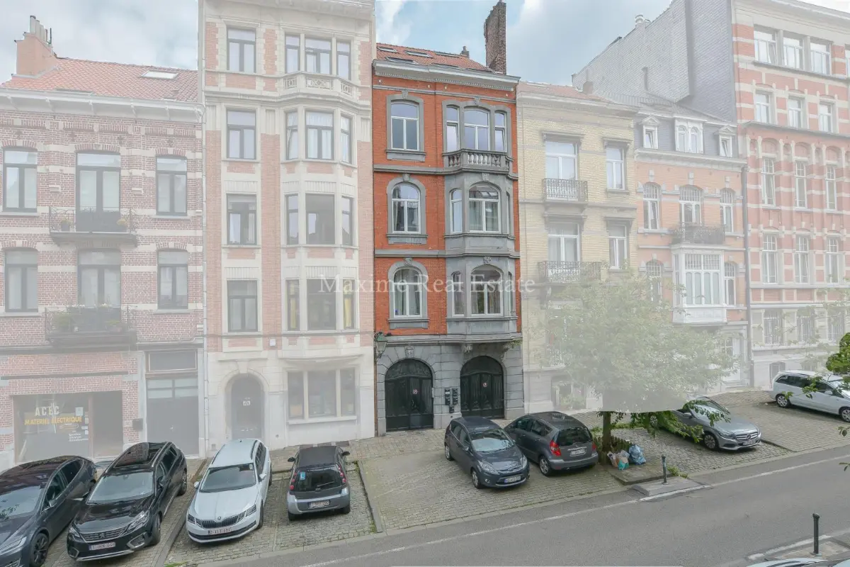 Appartement te  in Etterbeek 1040 1400.00€ 2 slaapkamers 85.00m² - Zoekertje 677388