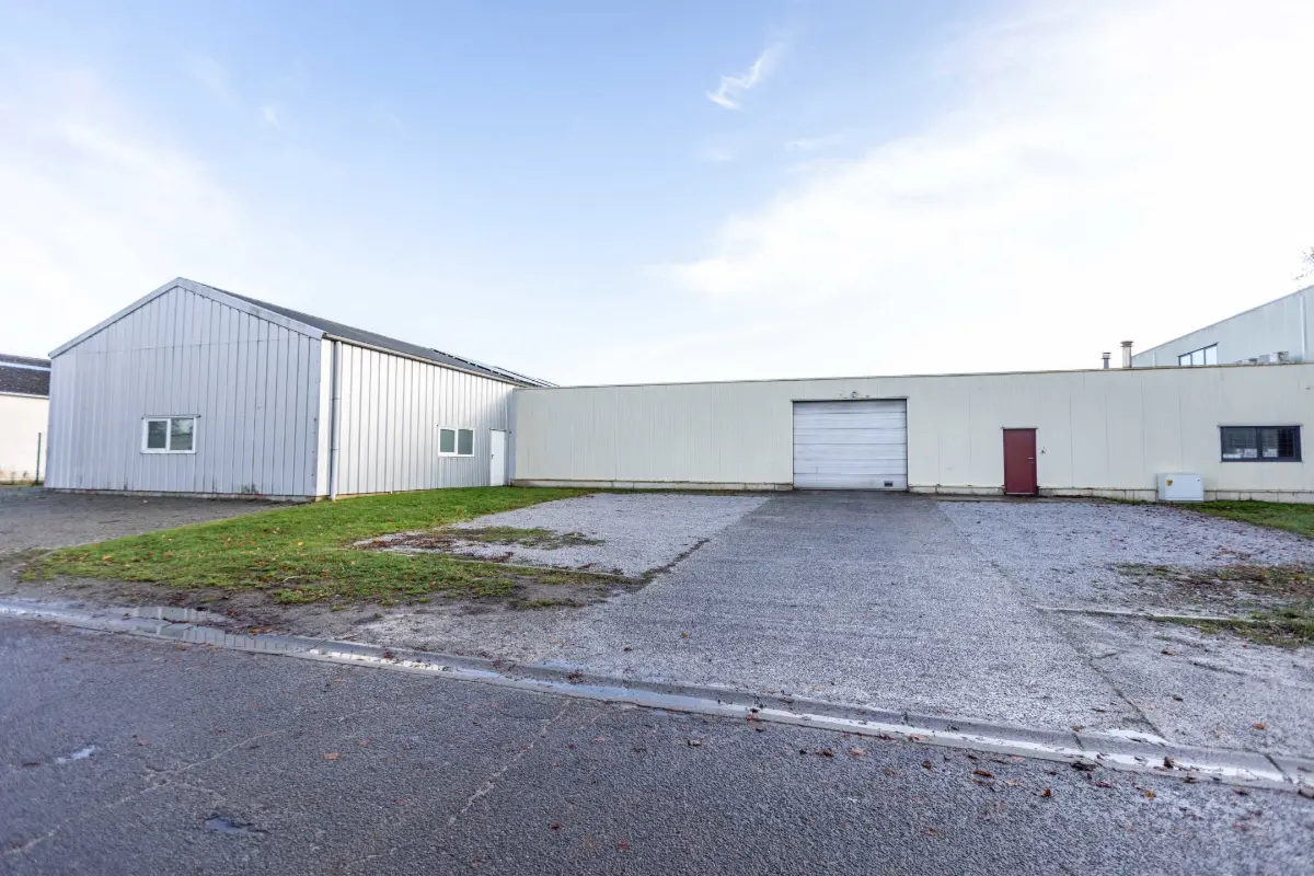 Handelszaak te  huur in Waver 1300 3500.00€  slaapkamers 510.00m² - Zoekertje 677385