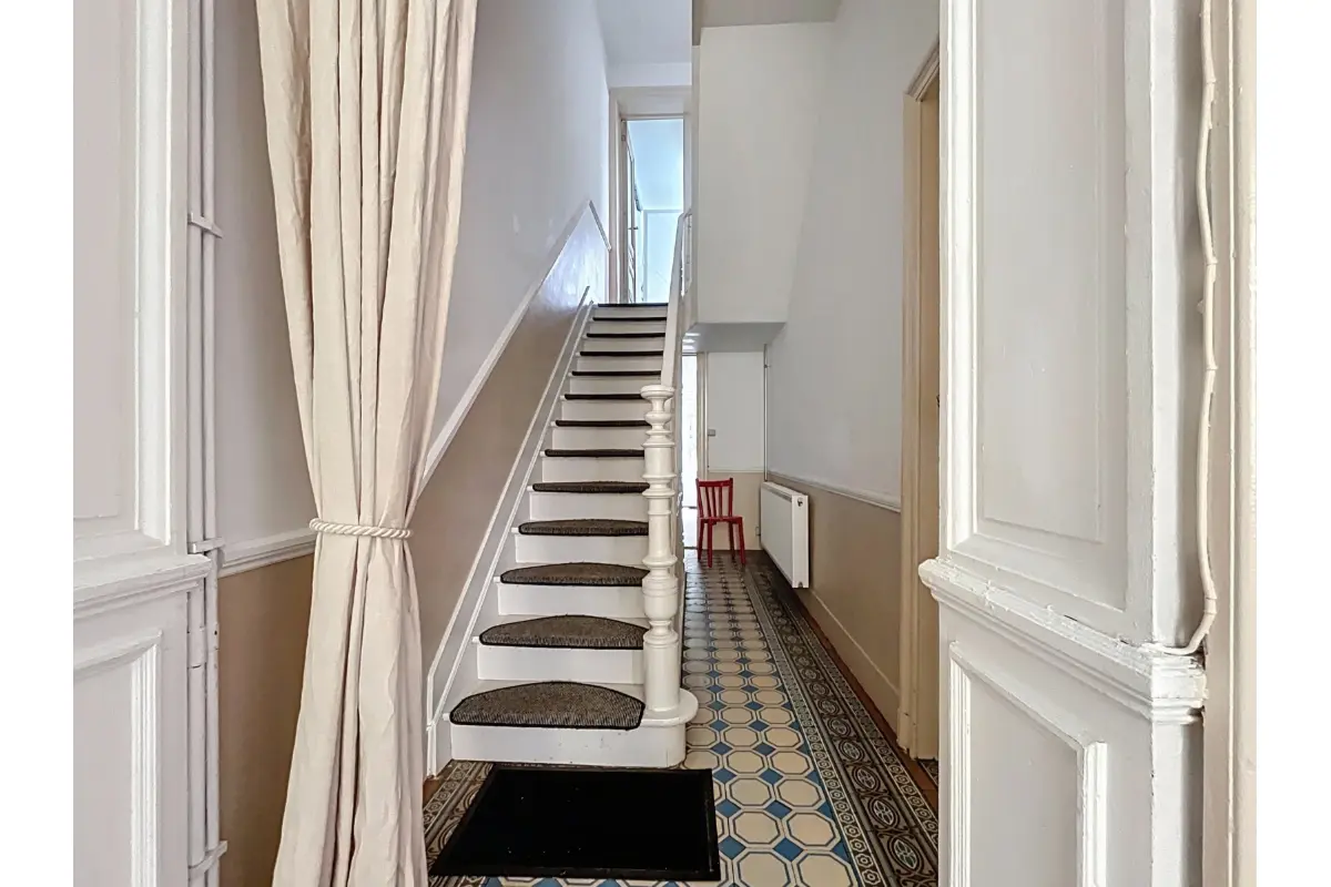 Huis te  koop in Etterbeek 1040 675000.00€ 4 slaapkamers 273.00m² - Zoekertje 677079