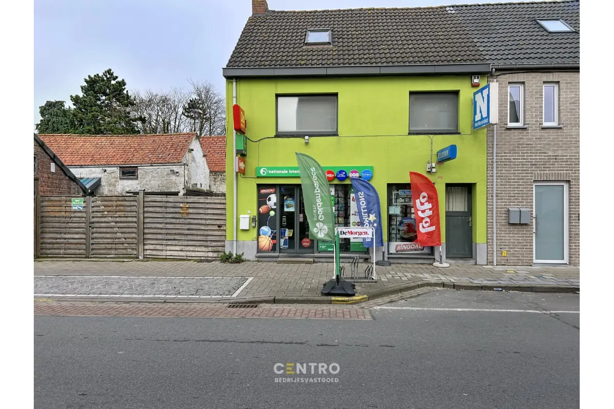 Handelszaak te  koop in Oudenburg 8460 0.00€  slaapkamers 153.00m² - Zoekertje 676870