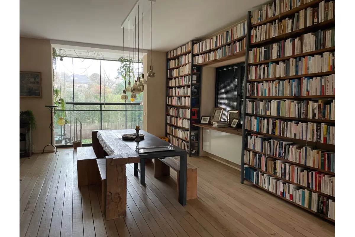 Appartement te  huur in Ukkel 1180 750.00€ 7 slaapkamers 325.00m² - Zoekertje 678255