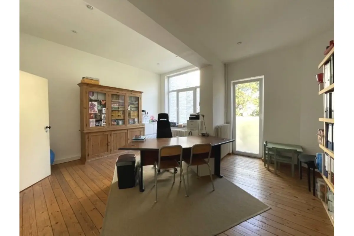 Handelszaak te  huur in Sint-Lambrechts-Woluwe 1200 1200.00€ 3 slaapkamers m² - Zoekertje 677966