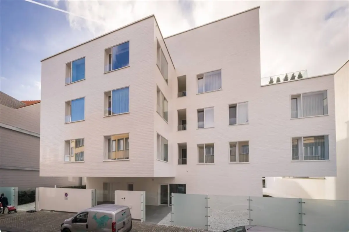 Parking / garage à louer à Malines 2800 150.00€  chambres m² - annonce 678155