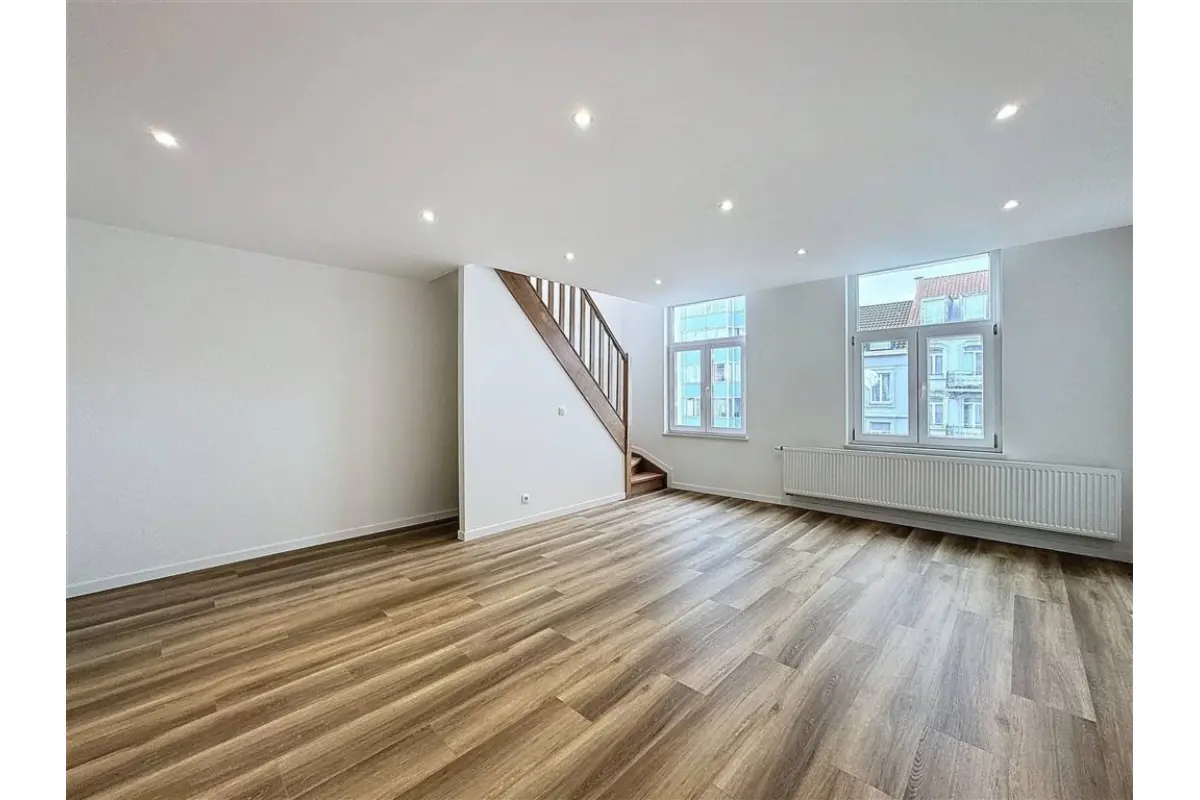 Duplex te  huur in Brussel 1000 1400.00€ 2 slaapkamers 100.00m² - Zoekertje 677760