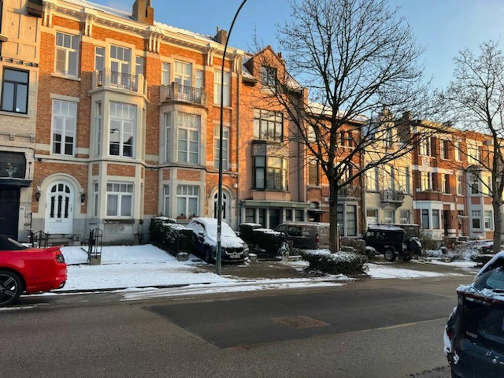 Appartement te  huur in Ukkel 1180 2975.00€ 5 slaapkamers 250.00m² - Zoekertje 764085