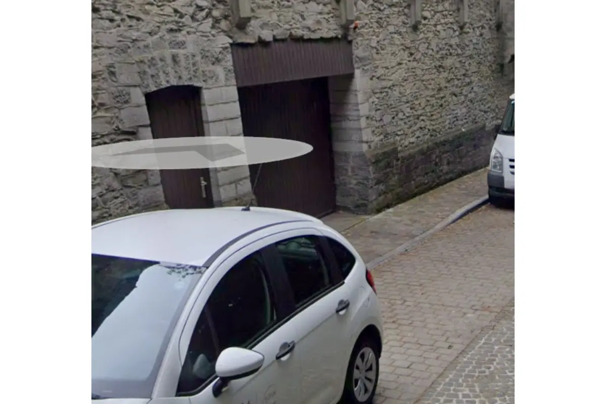 Parking / garage à louer à Tournai 7500 110.00€  chambres m² - annonce 677810
