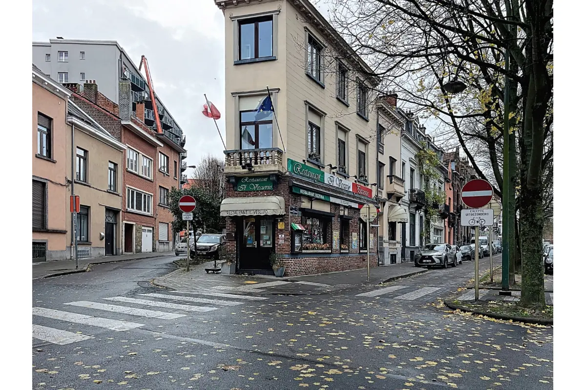 Commerce à  à Etterbeek 1040 2500.00€  chambres 512.00m² - annonce 677992