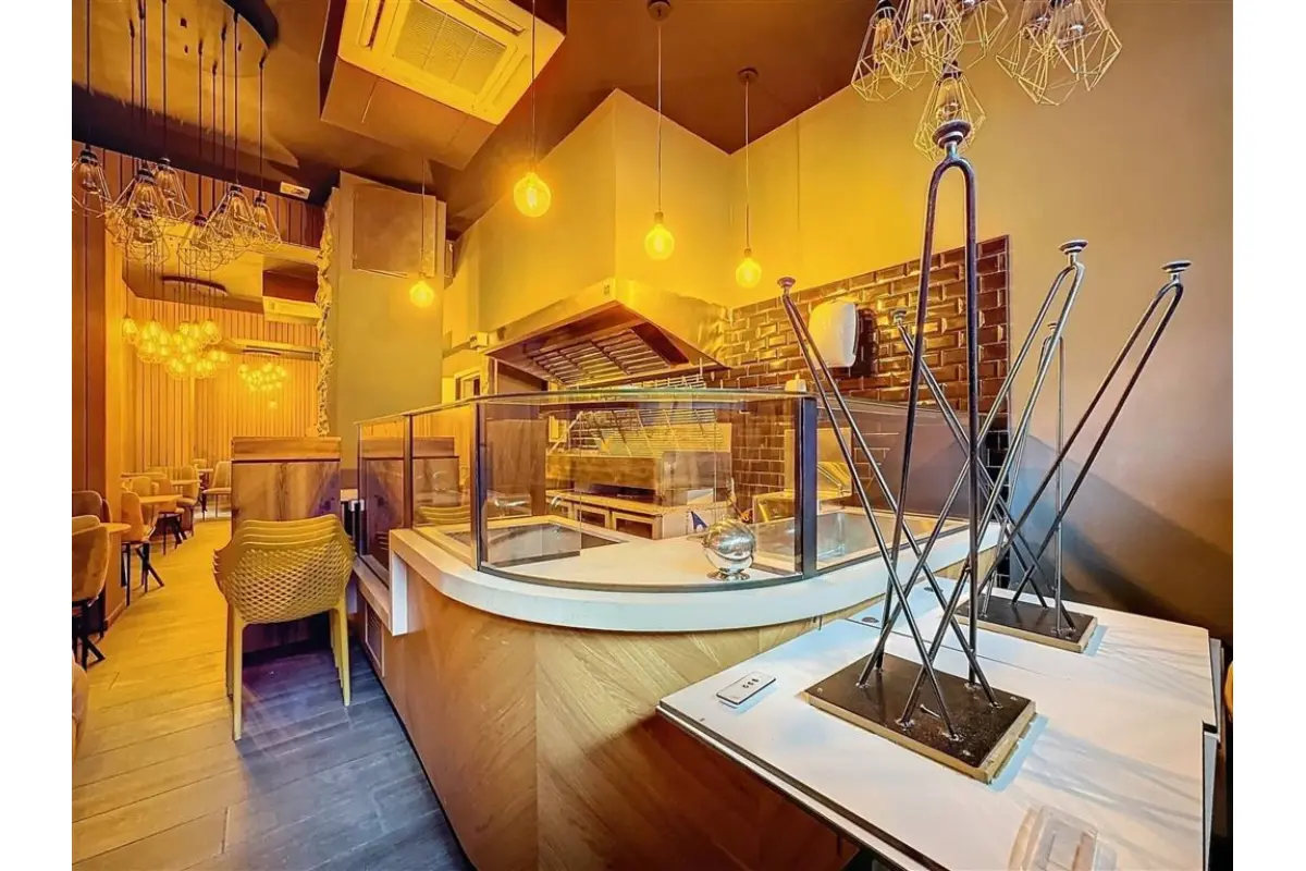 Handelszaak te  huur in Brussel 1000 2400.00€  slaapkamers 85.00m² - Zoekertje 677759