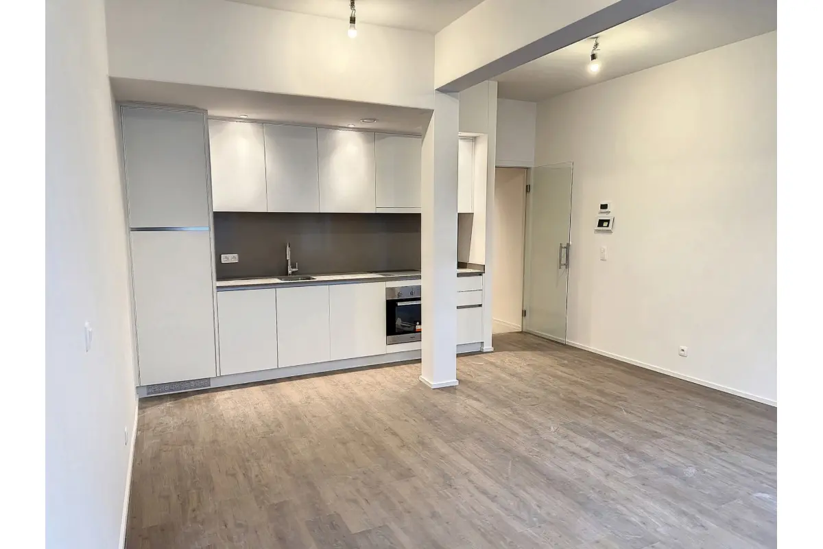 Studio à louer à Namur 5000 750.00€ 1 chambres 48.00m² - annonce 677953