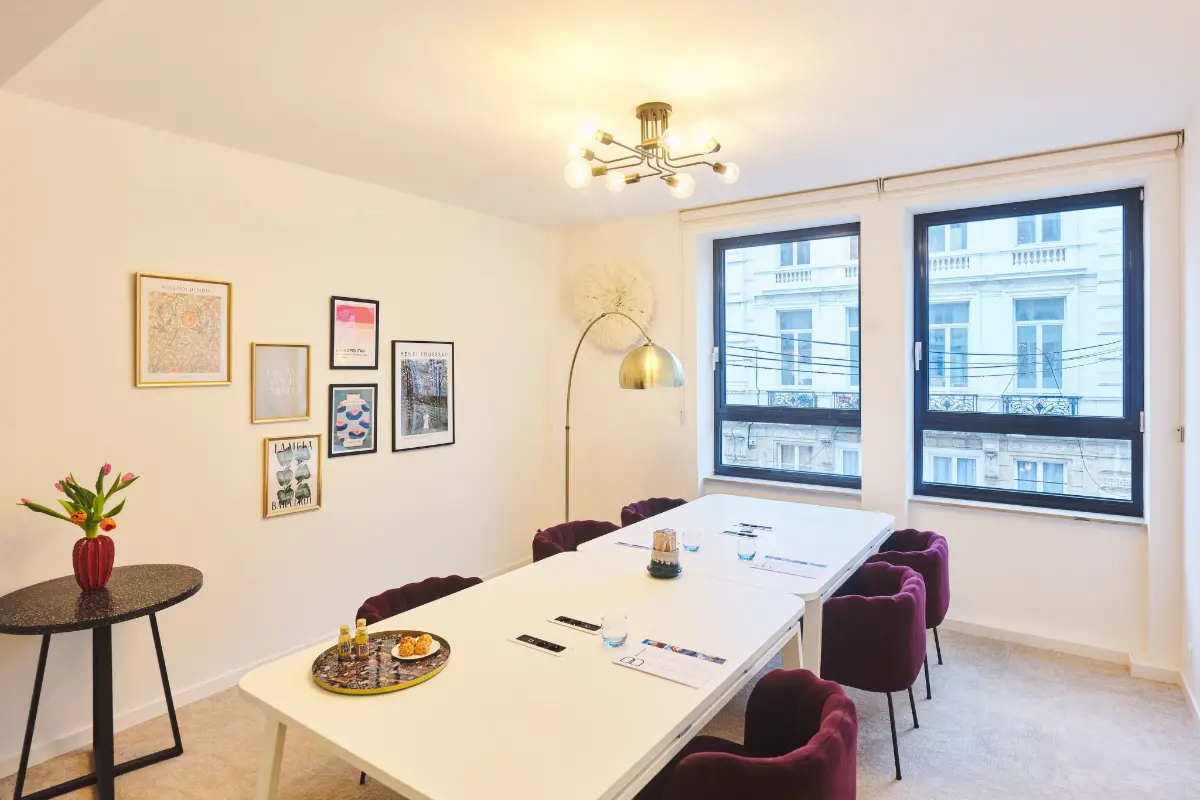 Handelszaak te  huur in Brussel 1000 985.00€  slaapkamers m² - Zoekertje 678878