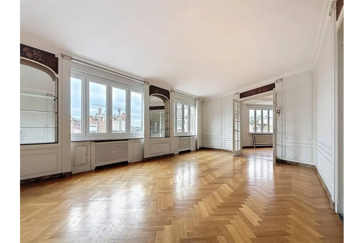 Appartement te  in Elsene 1050 595000.00€ 3 slaapkamers 220.00m² - Zoekertje 678684