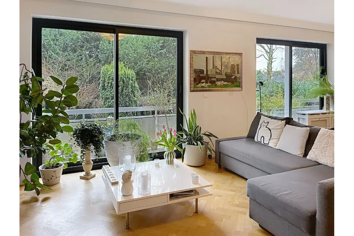 Rez-de-chaussée à vendre à Uccle 1180 370000.00€ 2 chambres 93.00m² - annonce 679377