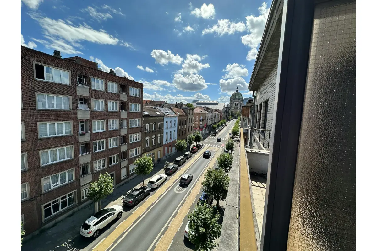 Appartement à louer à Schaerbeek 1030 860.00€  chambres m² - annonce 678344