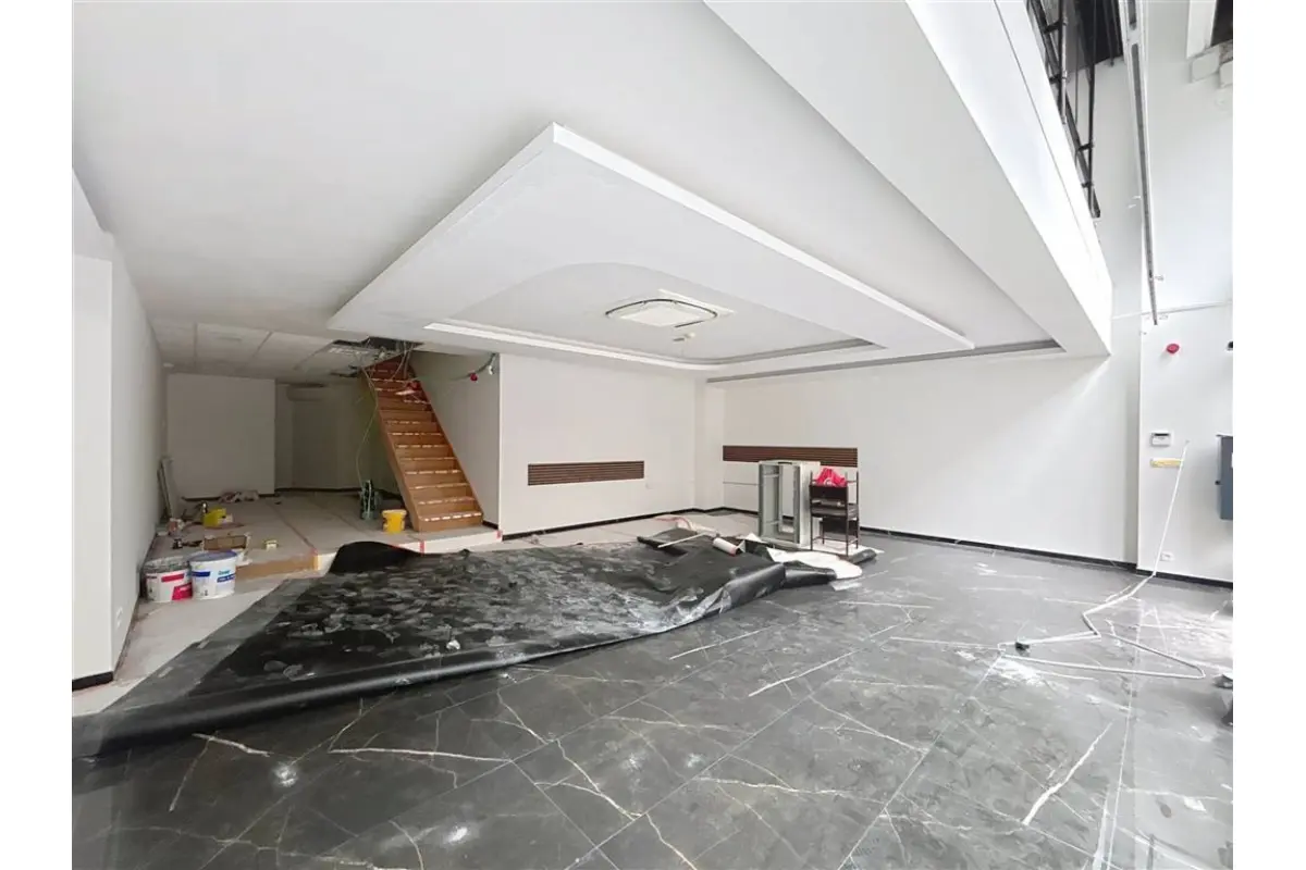 Handelszaak te  huur in Brussel 1000 5500.00€  slaapkamers m² - Zoekertje 678600