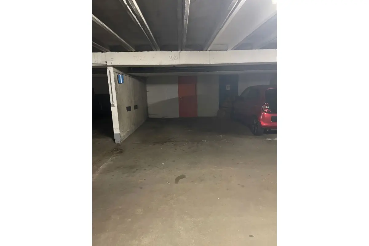 Parking / garage à vendre à Woluwe-Saint-Pierre 1150 36000.00€  chambres m² - annonce 678721