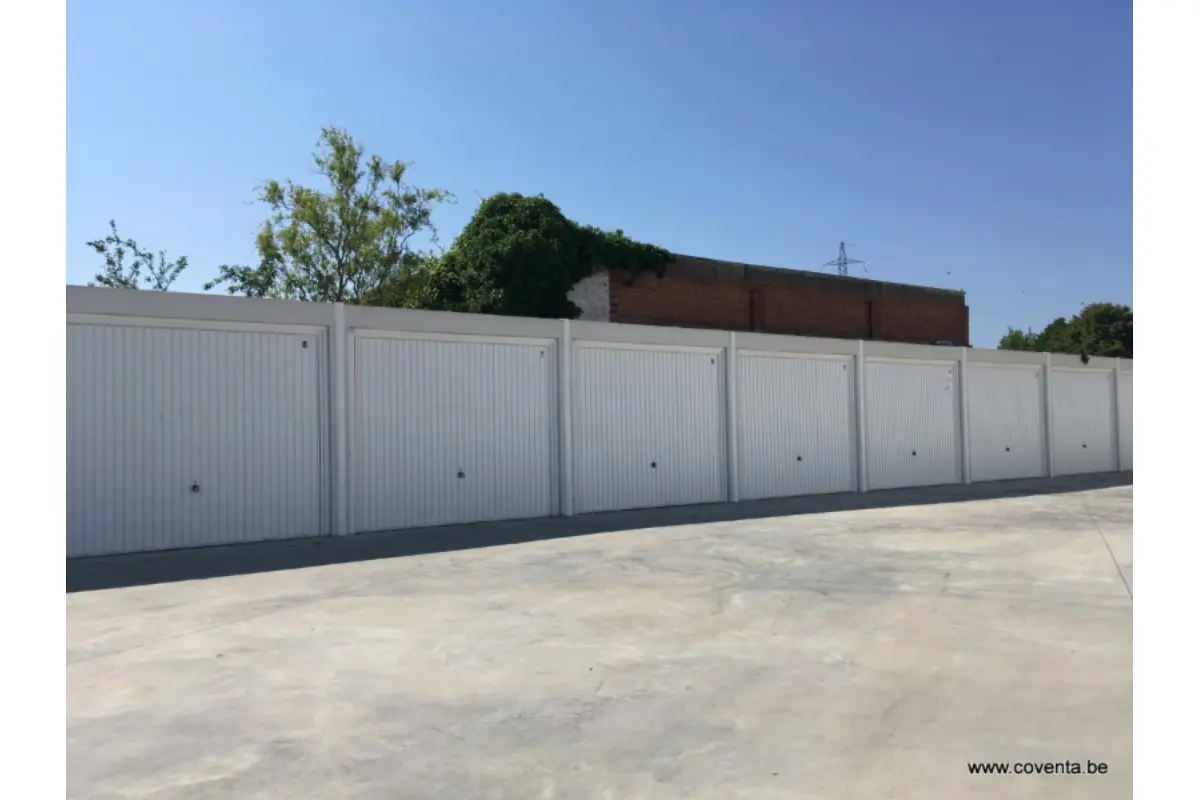 Box te  huur in Kortrijk 8500 90.00€  slaapkamers m² - Zoekertje 678442