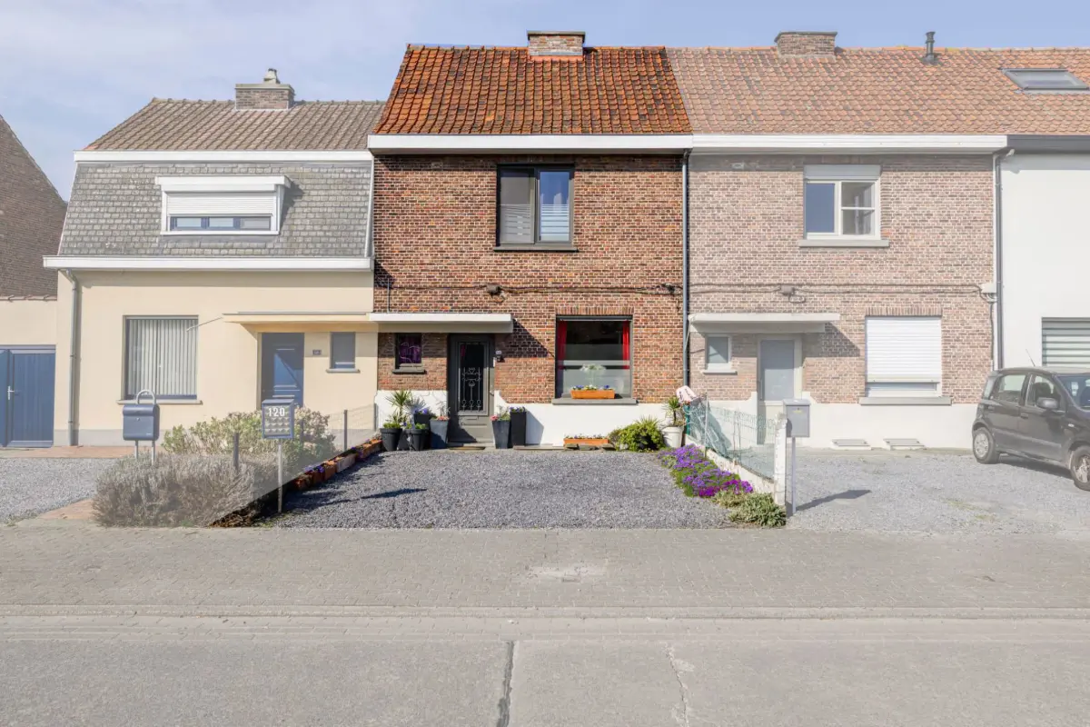 Maison à vendre à Deinze 9800 250000.00€ 3 chambres 142.00m² - annonce 678380