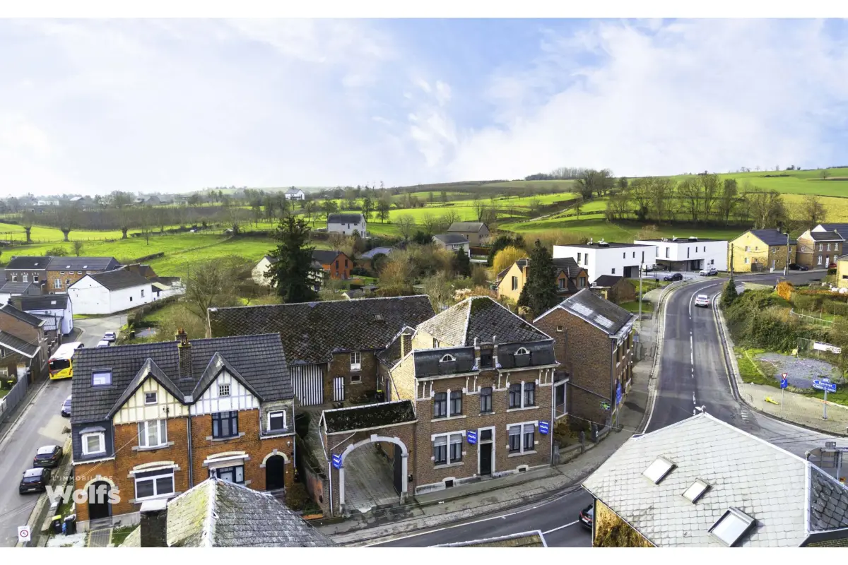 Bungalow à vendre à Haccourt 4684 395000.00€ 5 chambres 350.00m² - annonce 678948