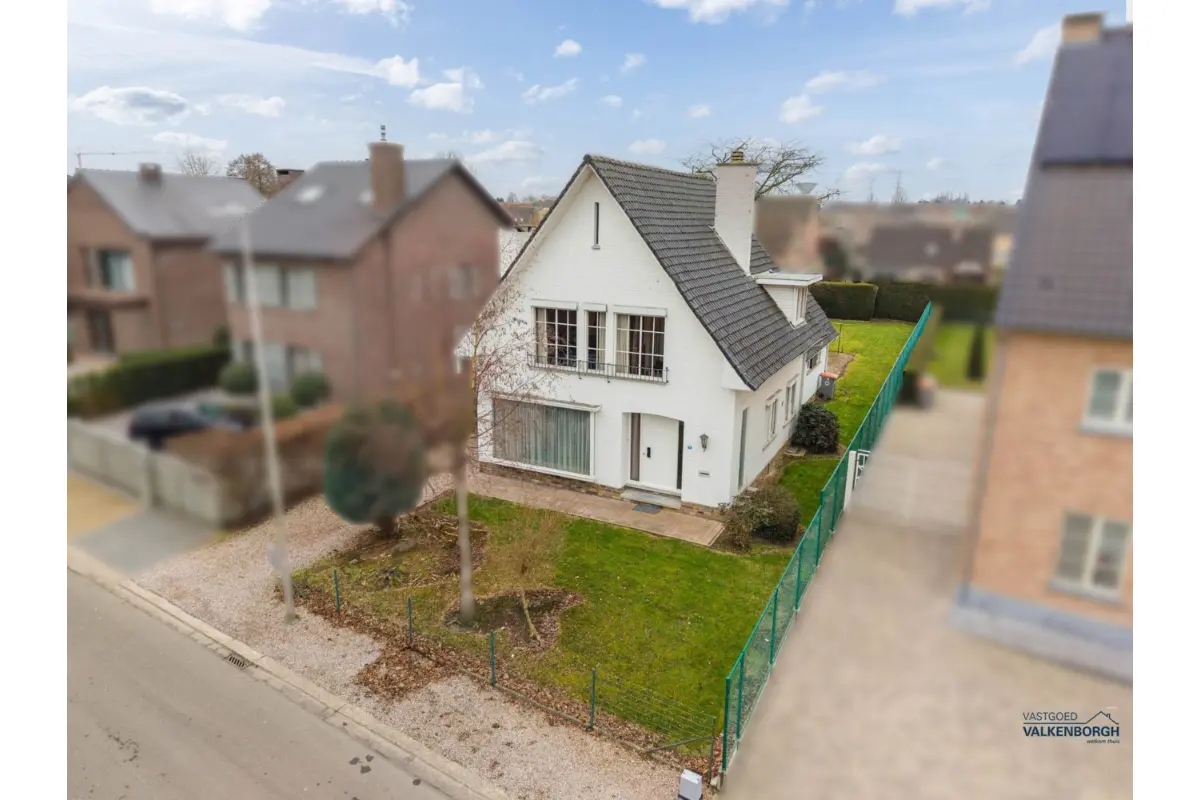 Maison à vendre à Bilzen 3740 290000.00€ 3 chambres 187.00m² - annonce 678412