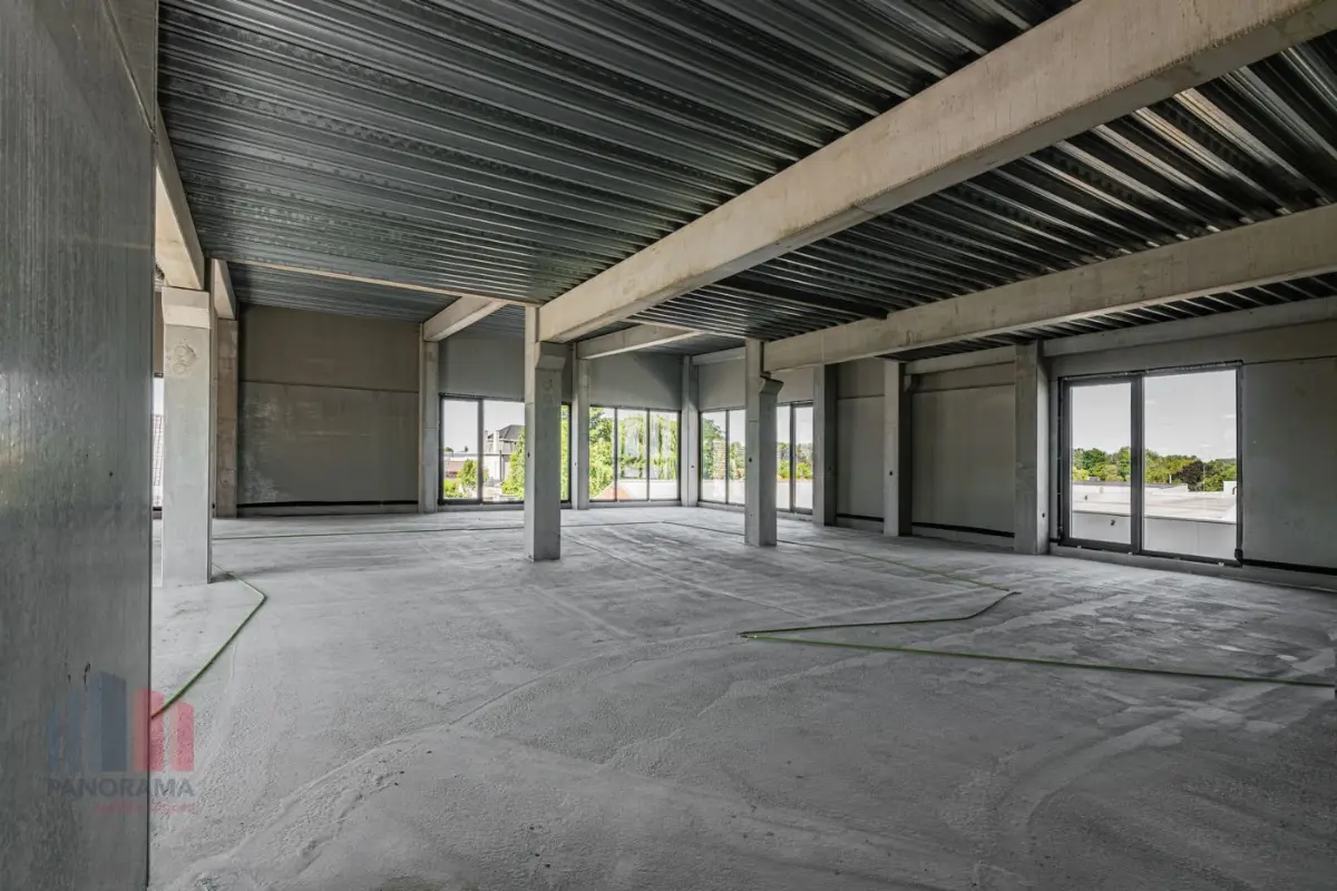 Handelszaak te  koop in Hooglede 8830 310000.00€  slaapkamers 172.00m² - Zoekertje 678468