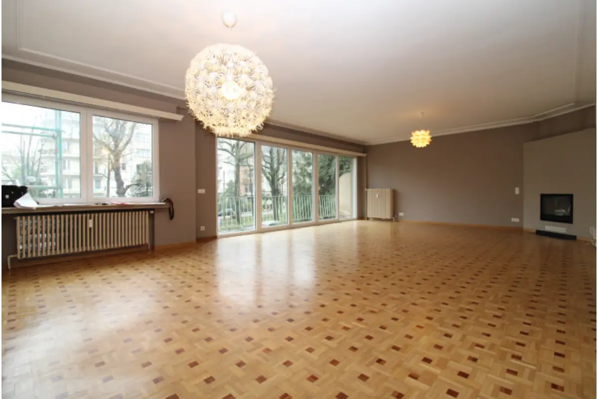Appartement te  huur in Ukkel 1180 1825.00€ 3 slaapkamers 180.00m² - Zoekertje 679371