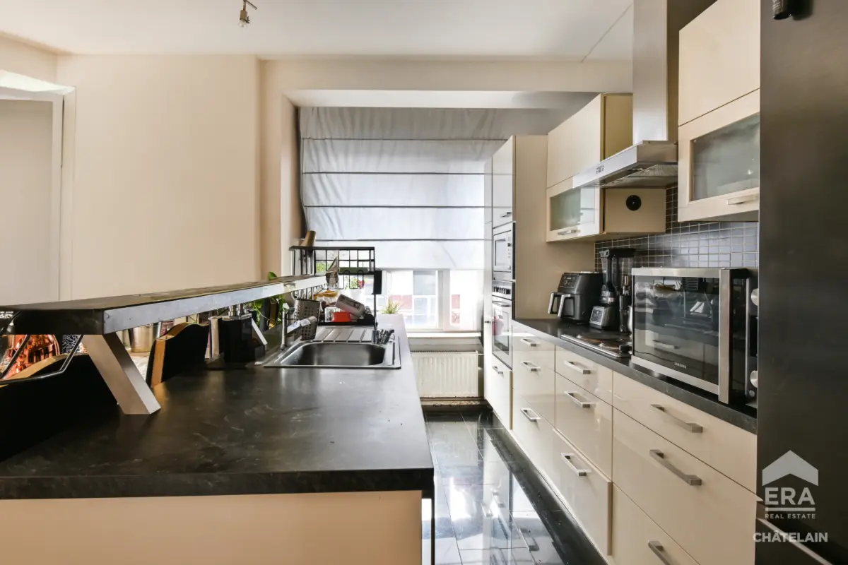 Appartement à  à Saint-Josse-ten-Noode 1210 250000.00€ 2 chambres 98.00m² - annonce 679762