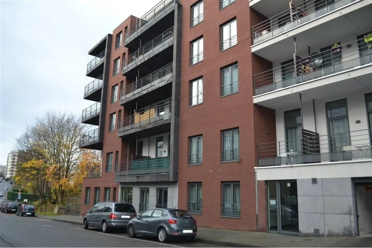 Appartement te  huur in Schaarbeek 1030 1525.00€ 3 slaapkamers 95.00m² - Zoekertje 679583