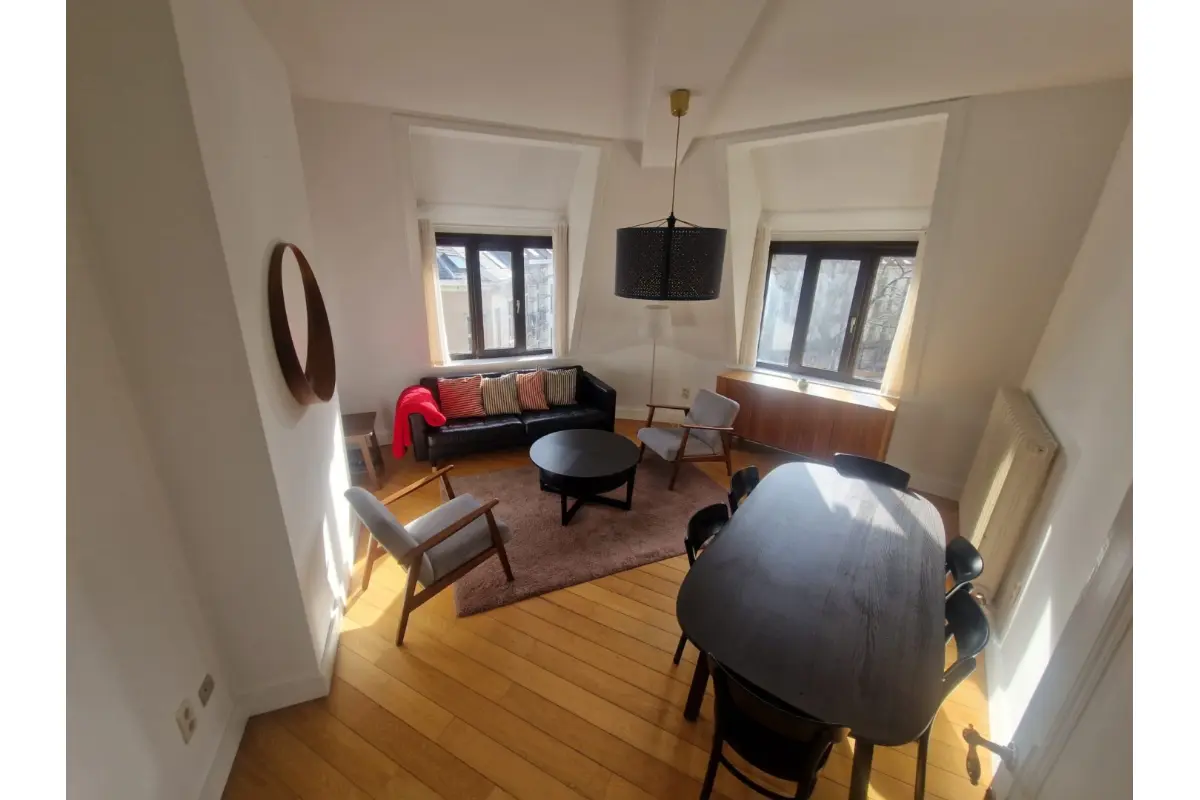 Appartement te  in Elsene 1050 1600.00€ 2 slaapkamers 88.00m² - Zoekertje 679860