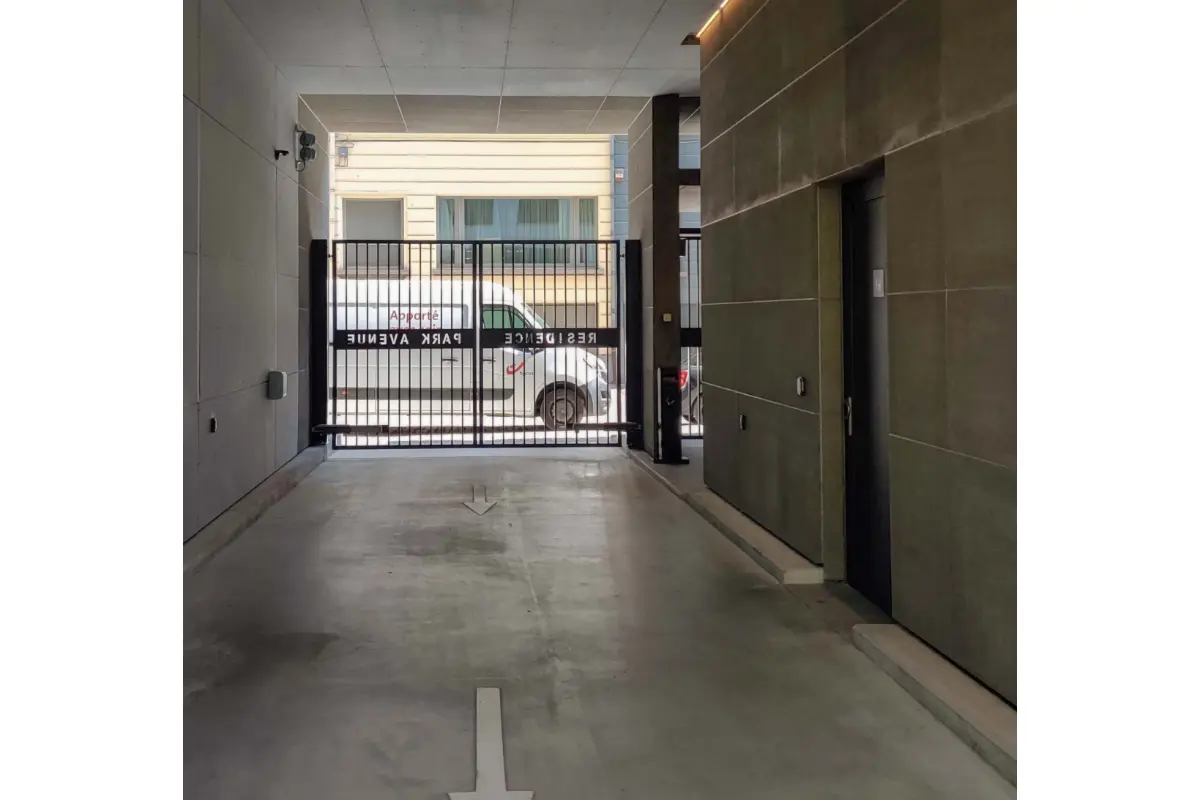 Parking à louer à Bruxelles 1000 95.00€  chambres m² - annonce 679941