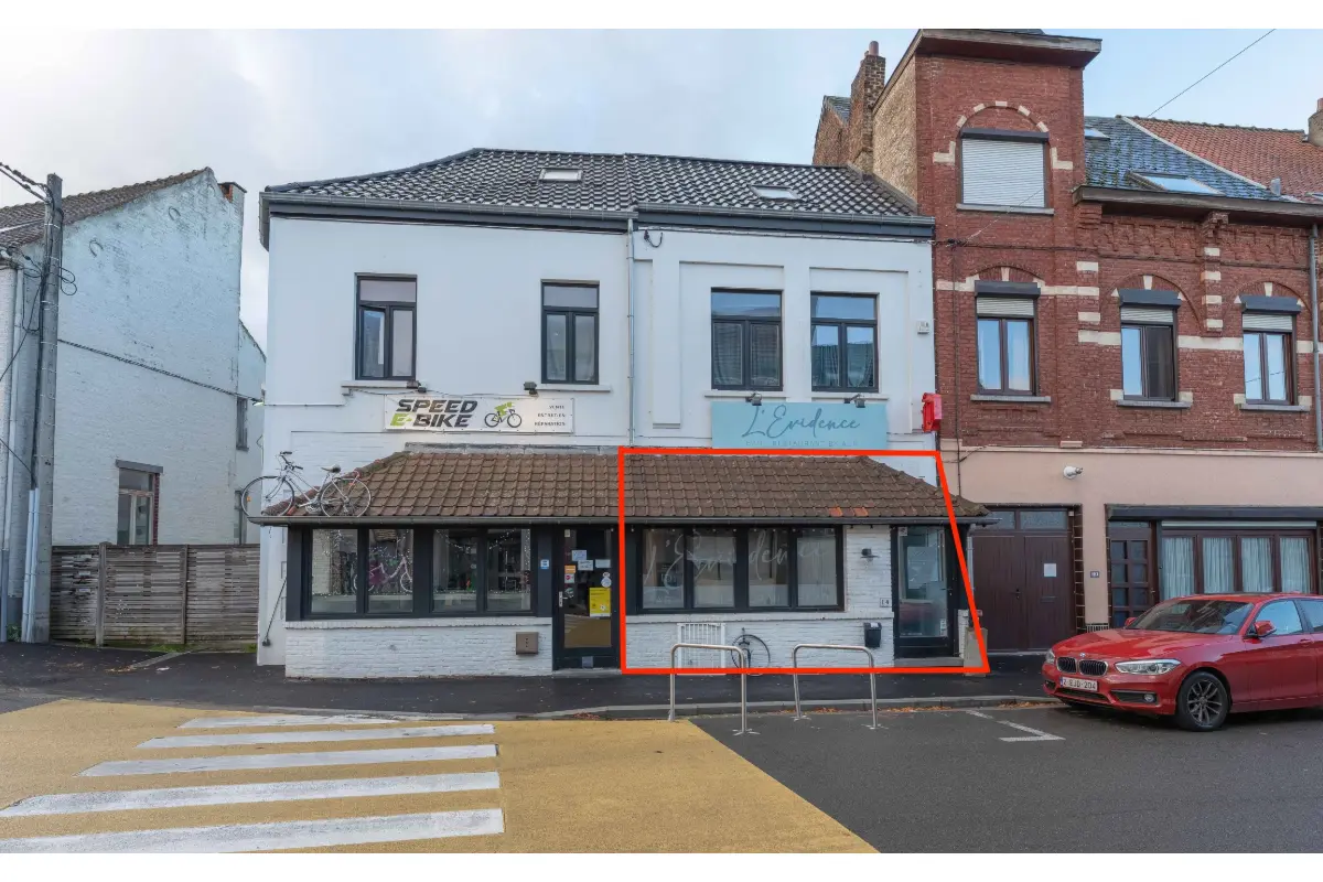 Handelszaak te  huur in Genval 1332 1380.00€  slaapkamers 130.00m² - Zoekertje 680463