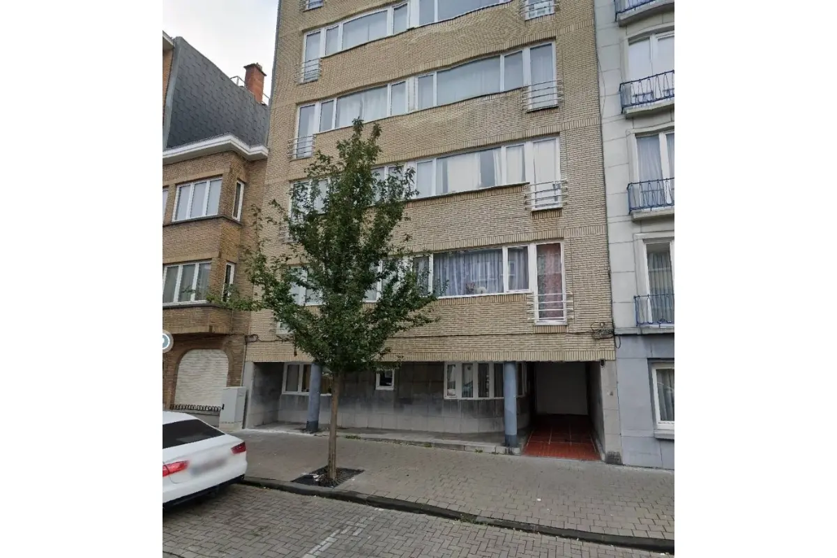 Studio te  in Elsene 1050 395000.00€ 4 slaapkamers 100.00m² - Zoekertje 680363