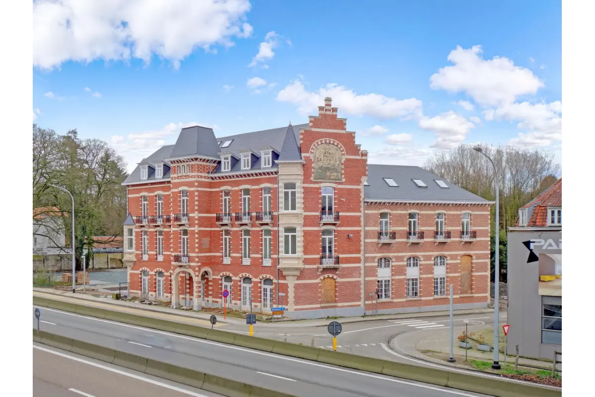 Handelszaak te  huur in Overijse 3090 6000.00€ 0 slaapkamers 450.00m² - Zoekertje 680408