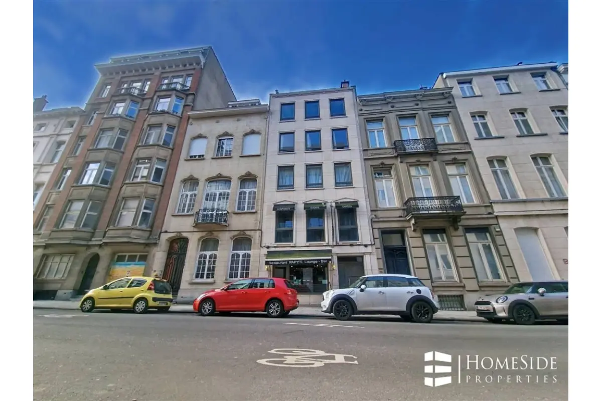 Appartement te  huur in Elsene 1050 1200.00€ 2 slaapkamers 100.00m² - Zoekertje 680384