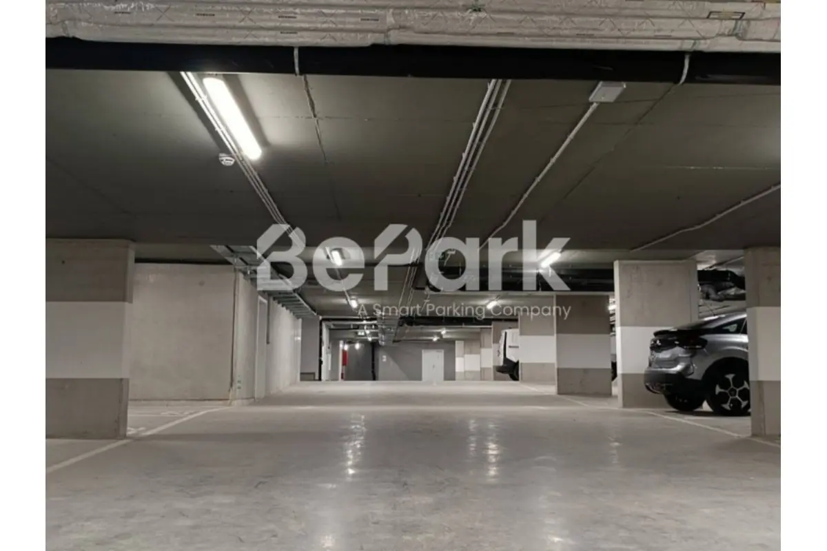 Parking te  huur in Haren 1130 99.00€  slaapkamers m² - Zoekertje 681976